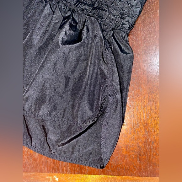 Love Tree Scrunched Back Brief Lined Running Shorts Size Medium - Picture 3 of 7